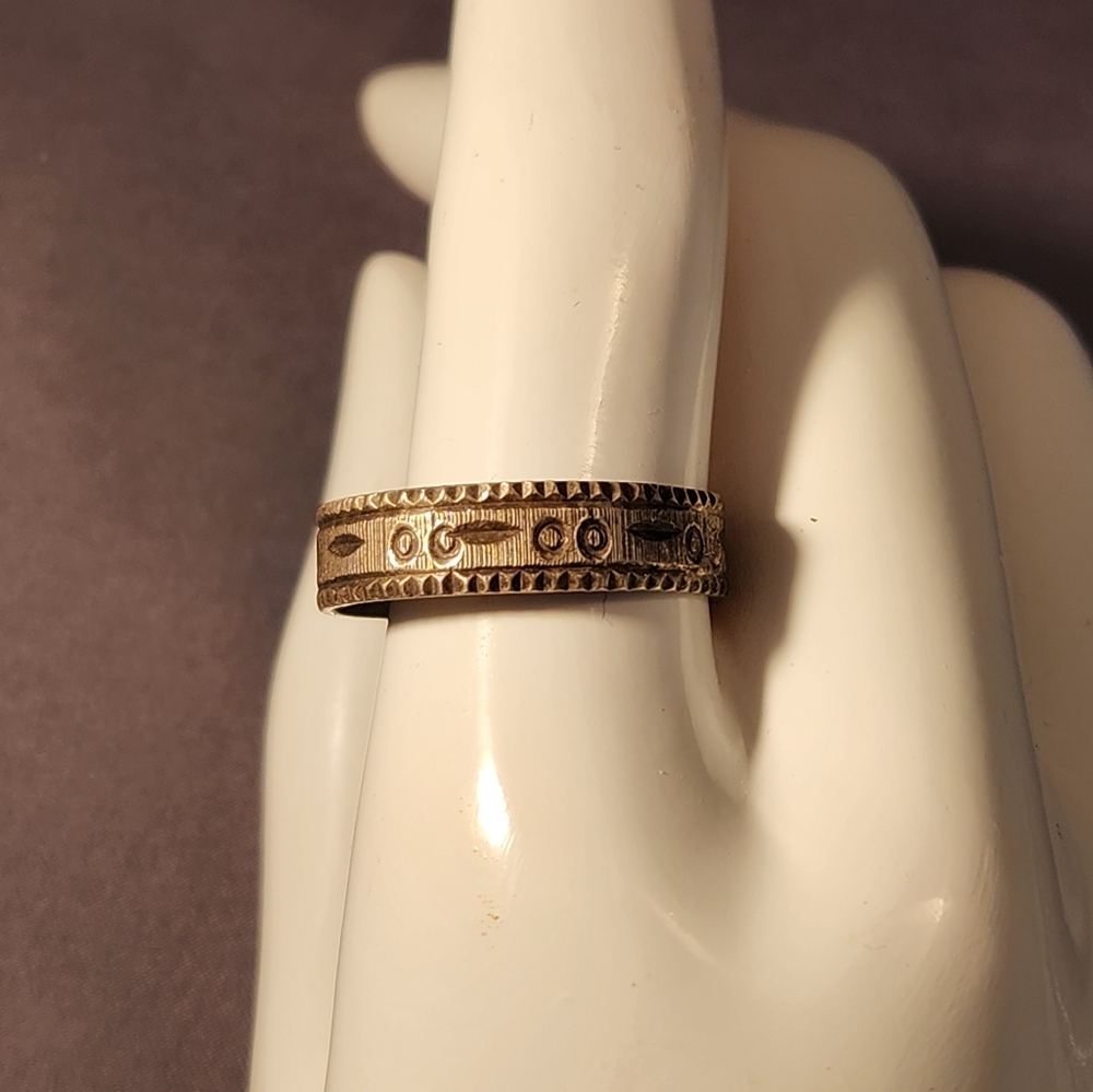 Sterling Silver Patterned Ring - image 1